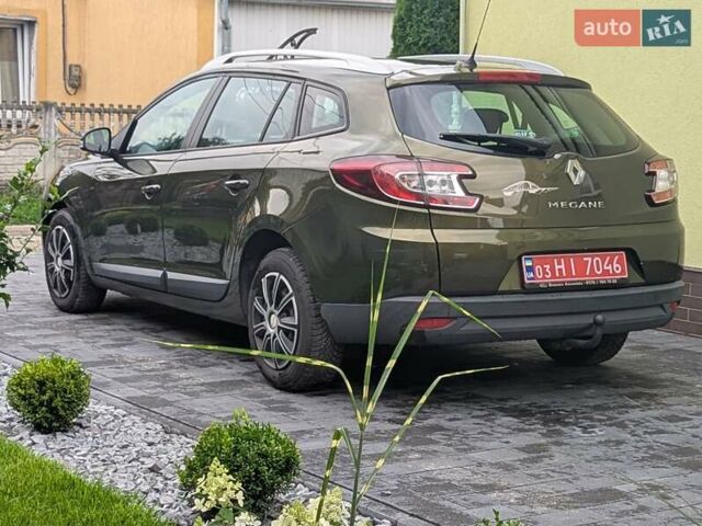 Зеленый Рено Меган, объемом двигателя 1.6 л и пробегом 168 тыс. км за 7300 $, фото 2 на Automoto.ua