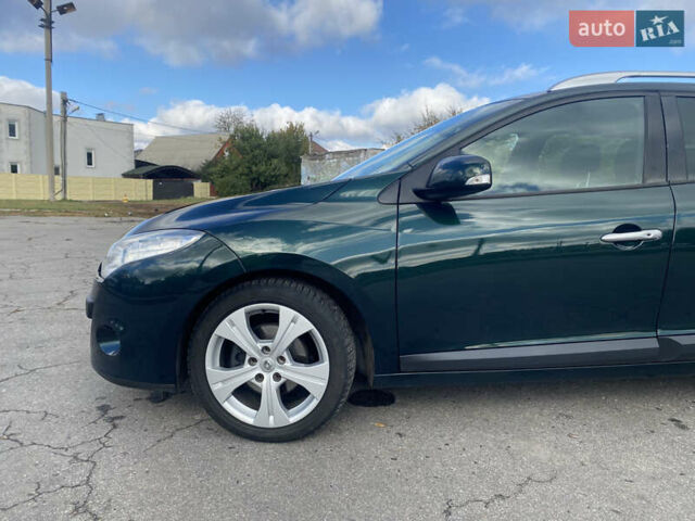 Зелений Рено Меган, об'ємом двигуна 1.6 л та пробігом 205 тис. км за 8700 $, фото 17 на Automoto.ua