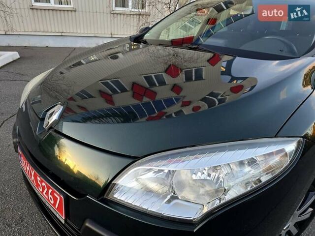 Зеленый Рено Меган, объемом двигателя 1.6 л и пробегом 173 тыс. км за 7400 $, фото 25 на Automoto.ua