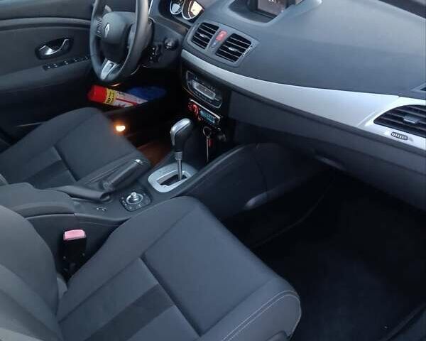 Зелений Рено Меган, об'ємом двигуна 2 л та пробігом 272 тис. км за 6900 $, фото 3 на Automoto.ua