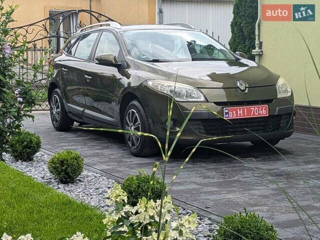 Зеленый Рено Меган, объемом двигателя 1.6 л и пробегом 168 тыс. км за 7300 $, фото 6 на Automoto.ua