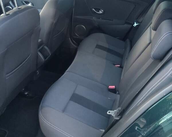 Зелений Рено Меган, об'ємом двигуна 2 л та пробігом 272 тис. км за 6900 $, фото 5 на Automoto.ua