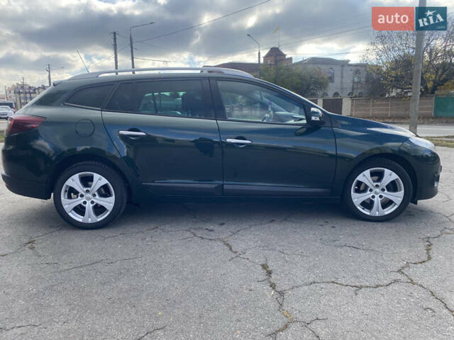 Зелений Рено Меган, об'ємом двигуна 1.6 л та пробігом 205 тис. км за 8700 $, фото 12 на Automoto.ua