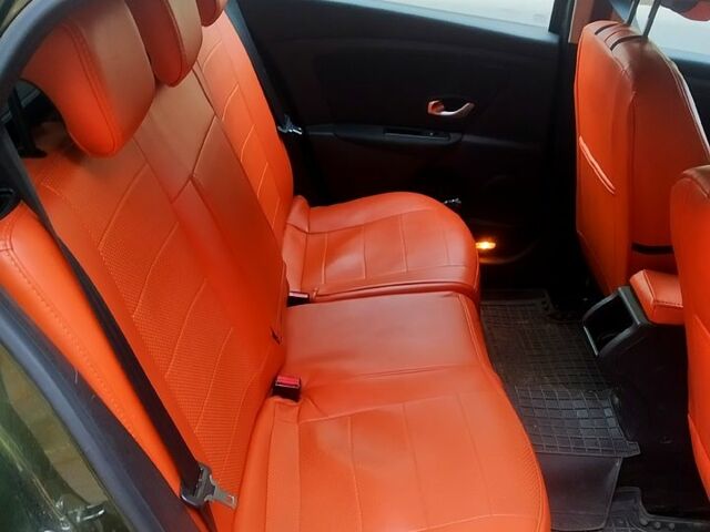 Зеленый Рено Меган, объемом двигателя 1.5 л и пробегом 220 тыс. км за 6000 $, фото 3 на Automoto.ua