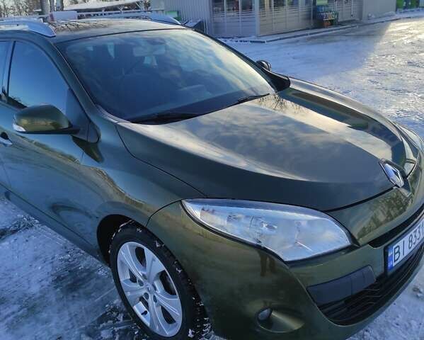 Зеленый Рено Меган, объемом двигателя 1.6 л и пробегом 236 тыс. км за 7300 $, фото 6 на Automoto.ua