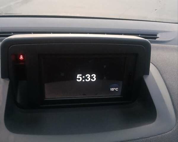 Зелений Рено Меган, об'ємом двигуна 2 л та пробігом 272 тис. км за 6900 $, фото 16 на Automoto.ua