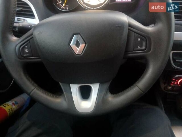 Зелений Рено Меган, об'ємом двигуна 2 л та пробігом 272 тис. км за 6900 $, фото 11 на Automoto.ua