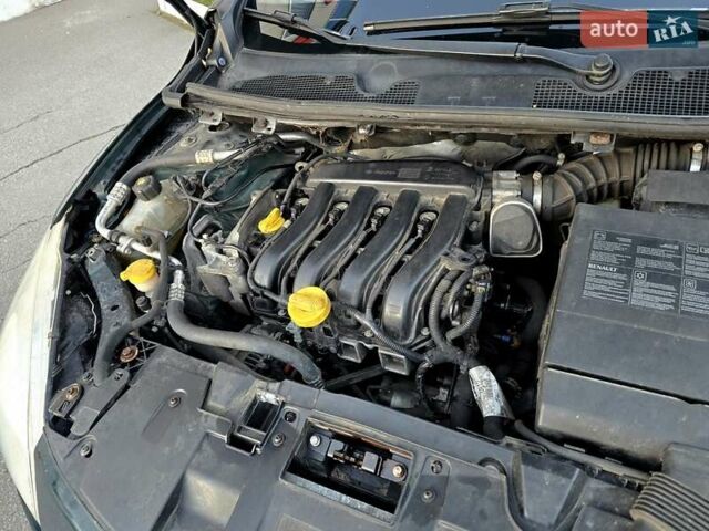 Зеленый Рено Меган, объемом двигателя 1.6 л и пробегом 173 тыс. км за 7400 $, фото 103 на Automoto.ua