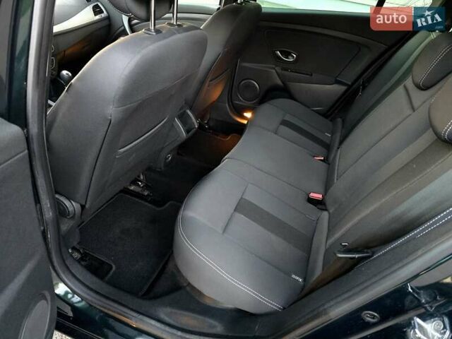 Зеленый Рено Меган, объемом двигателя 1.6 л и пробегом 173 тыс. км за 7400 $, фото 99 на Automoto.ua