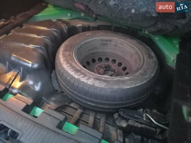 Зеленый Рено Меган, объемом двигателя 1.5 л и пробегом 300 тыс. км за 6500 $, фото 28 на Automoto.ua