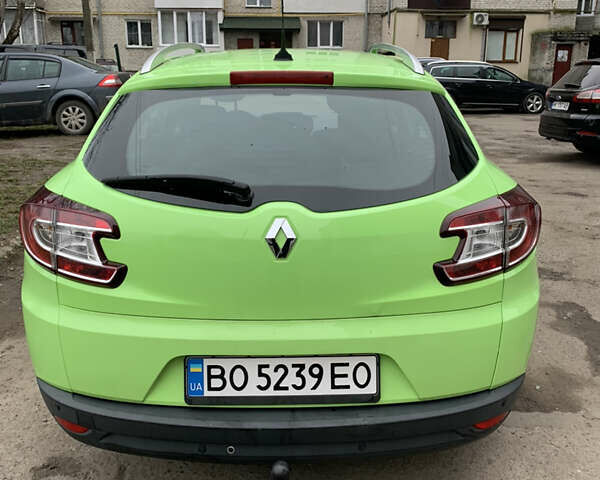 Зелений Рено Меган, об'ємом двигуна 1.46 л та пробігом 191 тис. км за 7900 $, фото 2 на Automoto.ua