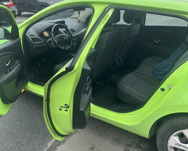 Зеленый Рено Меган, объемом двигателя 1.46 л и пробегом 313 тыс. км за 6500 $, фото 15 на Automoto.ua