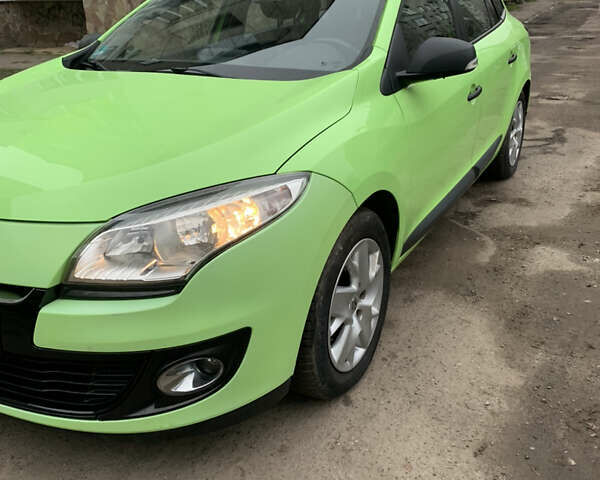 Зелений Рено Меган, об'ємом двигуна 1.46 л та пробігом 191 тис. км за 7900 $, фото 4 на Automoto.ua