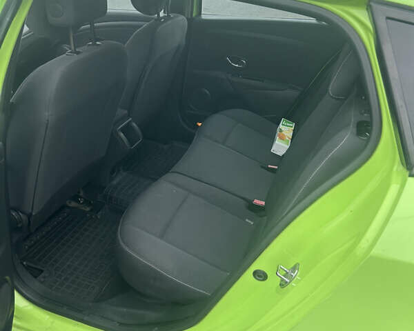 Зеленый Рено Меган, объемом двигателя 1.46 л и пробегом 313 тыс. км за 6500 $, фото 16 на Automoto.ua