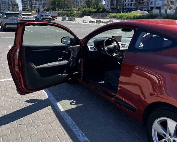 Оранжевый Рено Меган, объемом двигателя 2 л и пробегом 240 тыс. км за 8200 $, фото 13 на Automoto.ua