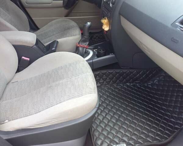 Оранжевый Рено Меган, объемом двигателя 1.6 л и пробегом 293 тыс. км за 4900 $, фото 1 на Automoto.ua