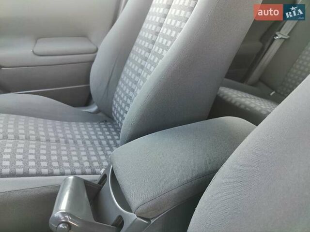 Оранжевый Рено Меган, объемом двигателя 0 л и пробегом 163 тыс. км за 5200 $, фото 30 на Automoto.ua