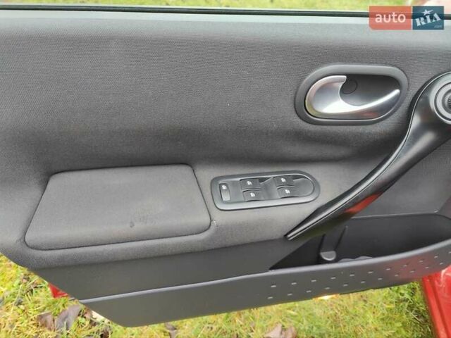 Оранжевый Рено Меган, объемом двигателя 1.6 л и пробегом 163 тыс. км за 5200 $, фото 16 на Automoto.ua