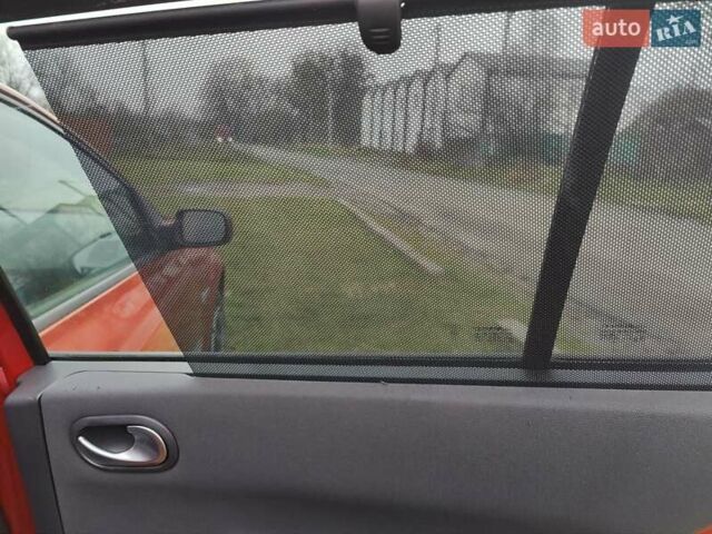 Оранжевый Рено Меган, объемом двигателя 1.6 л и пробегом 163 тыс. км за 5200 $, фото 21 на Automoto.ua