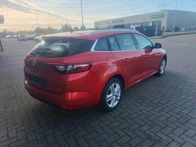 Оранжевый Рено Меган, объемом двигателя 1.2 л и пробегом 129 тыс. км за 7500 $, фото 2 на Automoto.ua