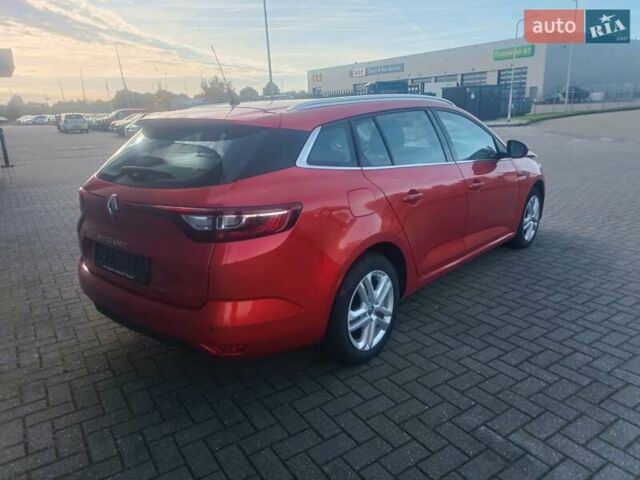 Оранжевый Рено Меган, объемом двигателя 1.2 л и пробегом 129 тыс. км за 7500 $, фото 3 на Automoto.ua