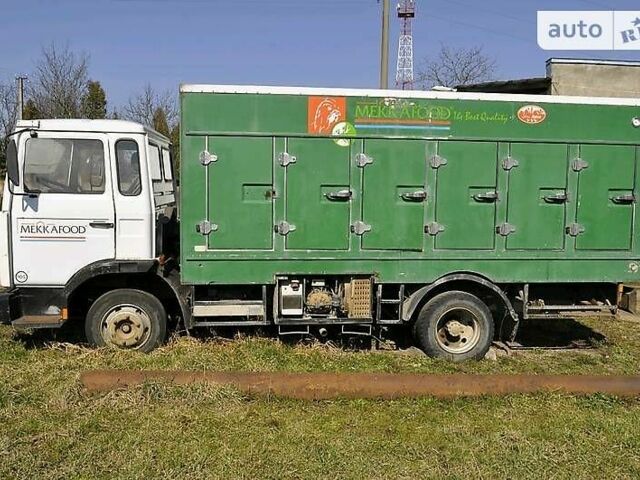 Белый Рено Мидлайнер, объемом двигателя 6.2 л и пробегом 263 тыс. км за 3000 $, фото 4 на Automoto.ua