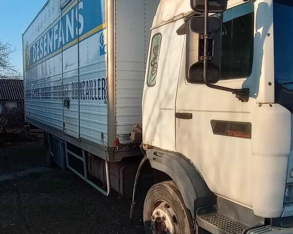 Білий Рено Мідлайнер, об'ємом двигуна 6.2 л та пробігом 700 тис. км за 6000 $, фото 5 на Automoto.ua
