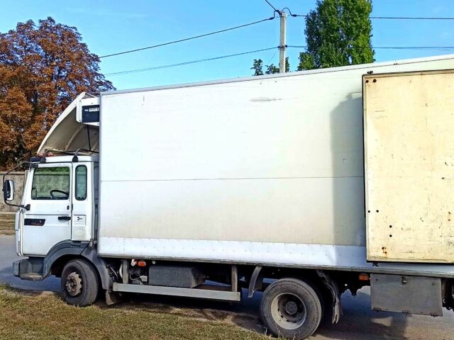 Белый Рено Мидлайнер, объемом двигателя 4.2 л и пробегом 70 тыс. км за 4300 $, фото 1 на Automoto.ua