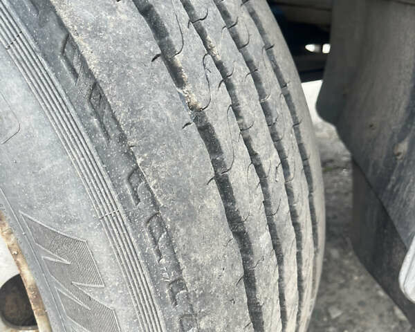 Білий Рено Мідлайнер, об'ємом двигуна 5.6 л та пробігом 500 тис. км за 7800 $, фото 7 на Automoto.ua