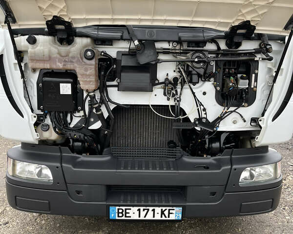 Білий Рено Мідлум, об'ємом двигуна 4.75 л та пробігом 317 тис. км за 48900 $, фото 12 на Automoto.ua