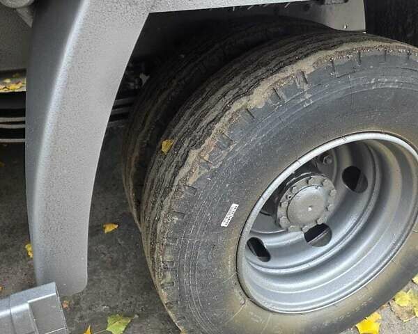 Рено Мідлум 2003 у Броварах на Automoto.ua Білий Рено Мідлум, об'ємом двигуна 4.12 л та пробігом 648 тис. км за 9300 $, фото 5 на Automoto.ua