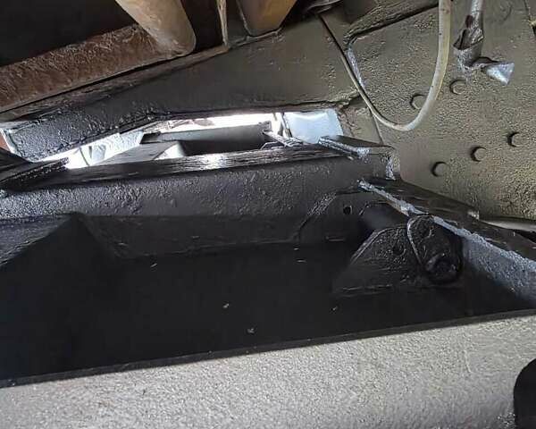 Рено Мідлум 2003 у Броварах на Automoto.ua Білий Рено Мідлум, об'ємом двигуна 4.12 л та пробігом 648 тис. км за 9300 $, фото 9 на Automoto.ua