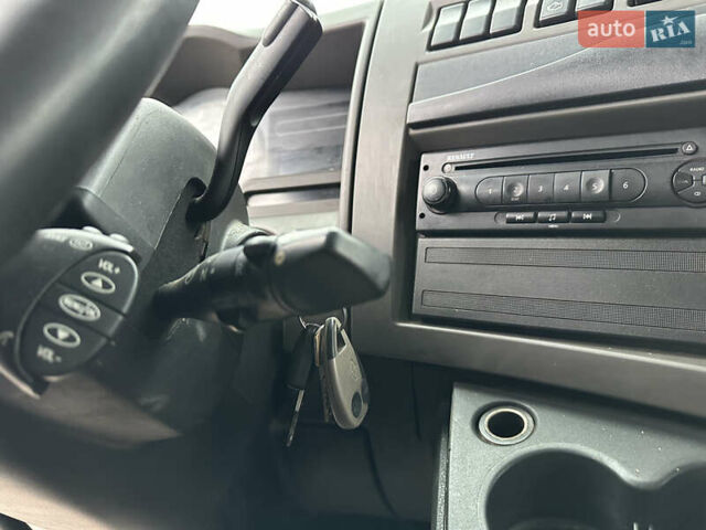 Білий Рено Мідлум, об'ємом двигуна 4.76 л та пробігом 334 тис. км за 19000 $, фото 20 на Automoto.ua