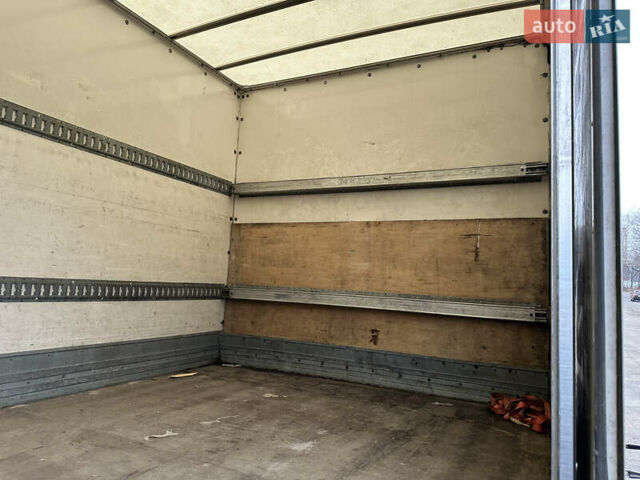 Білий Рено Мідлум, об'ємом двигуна 4.76 л та пробігом 334 тис. км за 19000 $, фото 10 на Automoto.ua