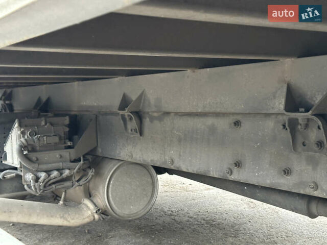 Білий Рено Мідлум, об'ємом двигуна 4.76 л та пробігом 334 тис. км за 19000 $, фото 27 на Automoto.ua