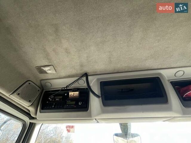 Белый Рено Мидлум, объемом двигателя 7.15 л и пробегом 783 тыс. км за 23185 $, фото 15 на Automoto.ua