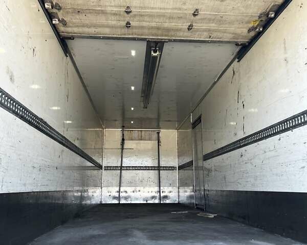 Белый Рено Мидлум, объемом двигателя 7.15 л и пробегом 783 тыс. км за 23185 $, фото 40 на Automoto.ua