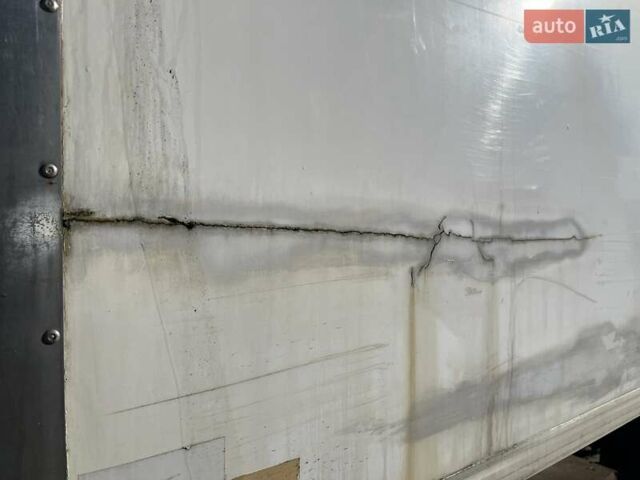 Белый Рено Мидлум, объемом двигателя 7.15 л и пробегом 783 тыс. км за 23185 $, фото 28 на Automoto.ua