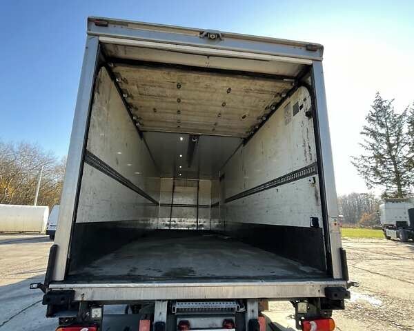 Белый Рено Мидлум, объемом двигателя 7.15 л и пробегом 783 тыс. км за 23185 $, фото 39 на Automoto.ua