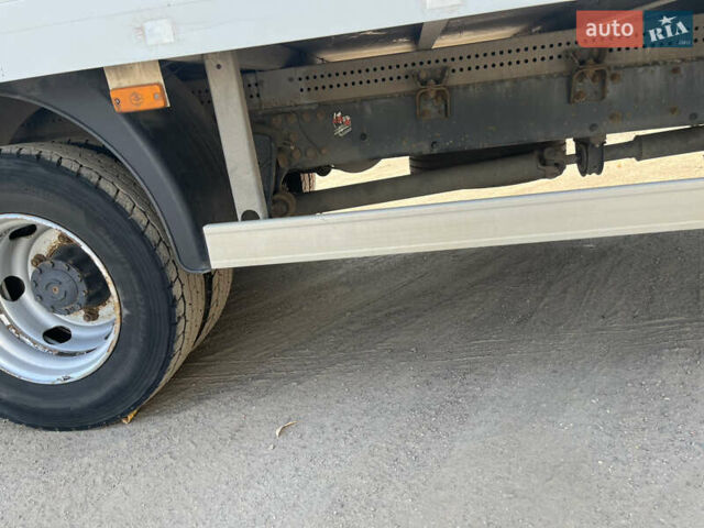 Белый Рено Мидлум, объемом двигателя 4.76 л и пробегом 380 тыс. км за 16000 $, фото 2 на Automoto.ua