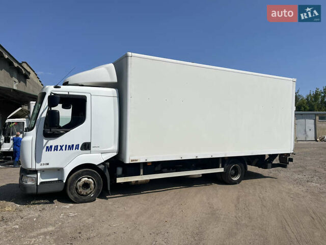 Белый Рено Мидлум, объемом двигателя 4.76 л и пробегом 380 тыс. км за 16000 $, фото 6 на Automoto.ua