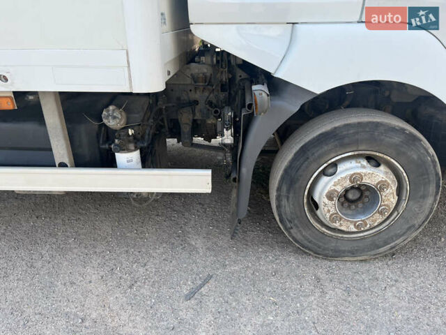 Белый Рено Мидлум, объемом двигателя 4.76 л и пробегом 380 тыс. км за 16000 $, фото 1 на Automoto.ua