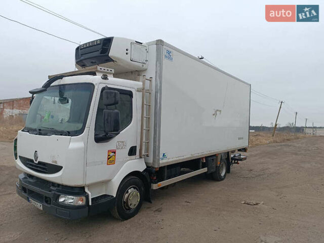 Рено Мідлум 2010 у Києві на Automoto.ua Білий Рено Мідлум, об'ємом двигуна 4.8 л та пробігом 365 тис. км за 22000 $, фото 1 на Automoto.ua