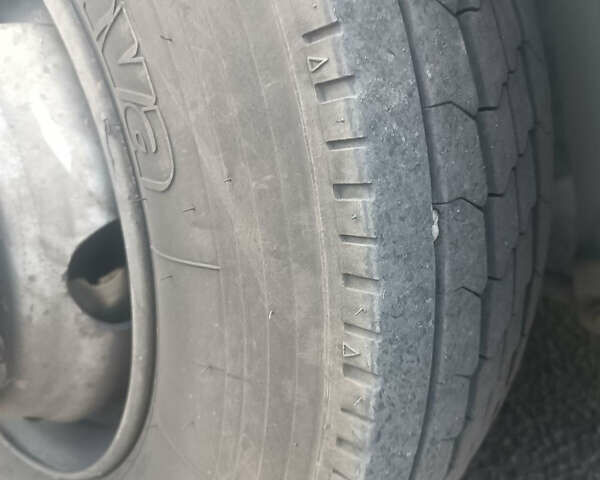 Рено Мідлум 2010 у Києві на Automoto.ua Білий Рено Мідлум, об'ємом двигуна 4.8 л та пробігом 365 тис. км за 22000 $, фото 19 на Automoto.ua