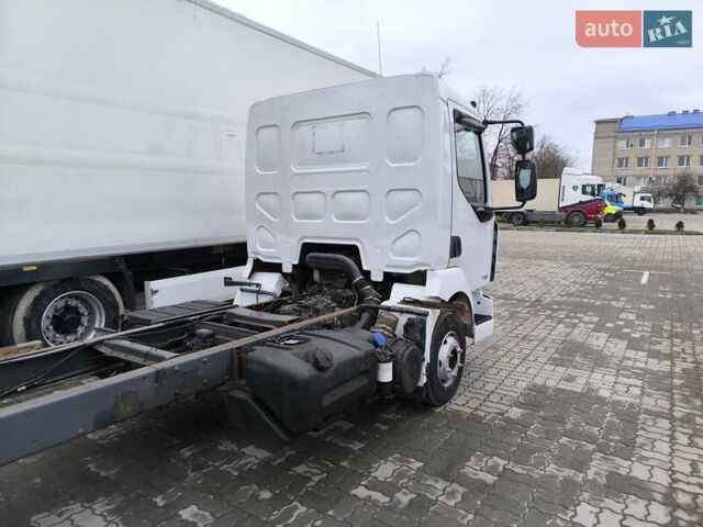 Белый Рено Мидлум, объемом двигателя 4.76 л и пробегом 386 тыс. км за 10400 $, фото 3 на Automoto.ua