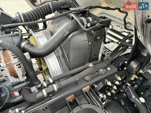Білий Рено Мідлум, об'ємом двигуна 4.8 л та пробігом 304 тис. км за 33800 $, фото 65 на Automoto.ua