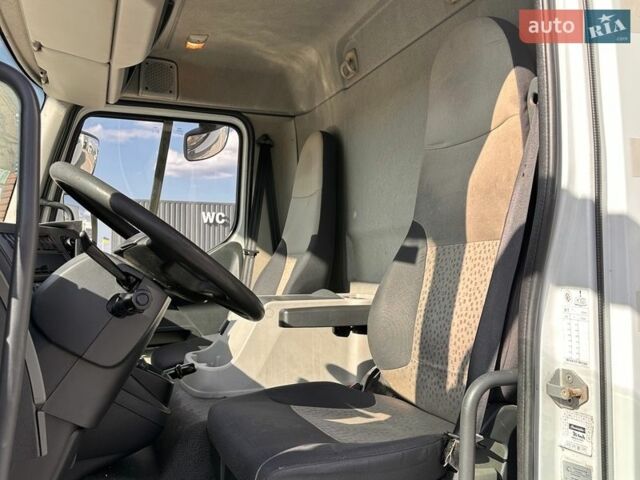 Білий Рено Мідлум, об'ємом двигуна 4.7 л та пробігом 500 тис. км за 29950 $, фото 16 на Automoto.ua