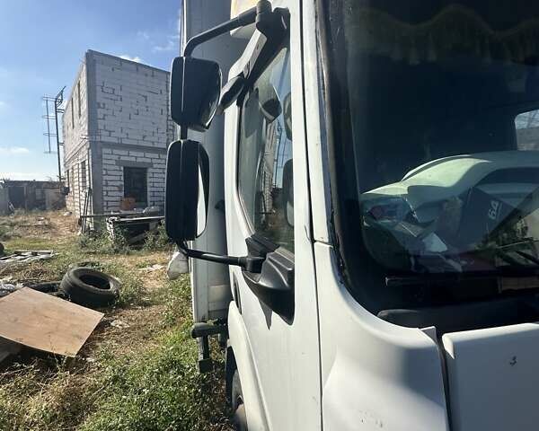 Білий Рено Мідлум, об'ємом двигуна 4.76 л та пробігом 585 тис. км за 13000 $, фото 26 на Automoto.ua