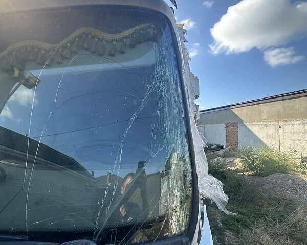 Білий Рено Мідлум, об'ємом двигуна 4.76 л та пробігом 585 тис. км за 13000 $, фото 14 на Automoto.ua