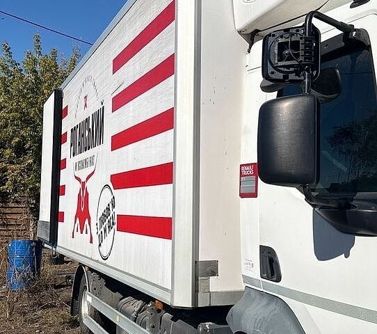 Белый Рено Мидлум, объемом двигателя 5.13 л и пробегом 560 тыс. км за 38000 $, фото 2 на Automoto.ua